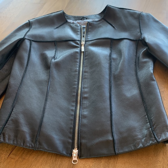GUESS Genuine Leather Jacket - Picture 3 of 9